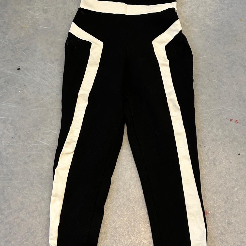 Black and White sleeveless jumpsuit
